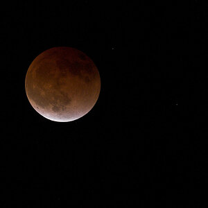 Moon_eclipse_X5156963_05-15-2021-001.jpg