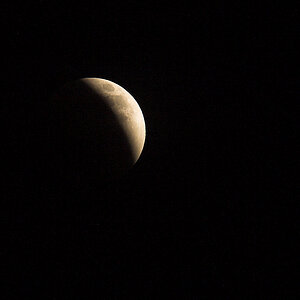 Moon_eclipse_X5156926_05-15-2021-001.jpg