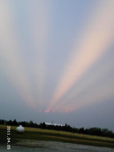 10175_2011-04-05_clouds_easter_2011_003.jpg