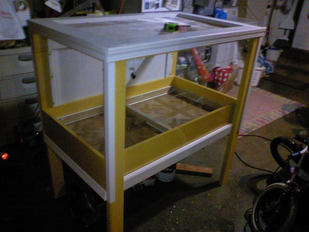 104466_brooder_4.jpg