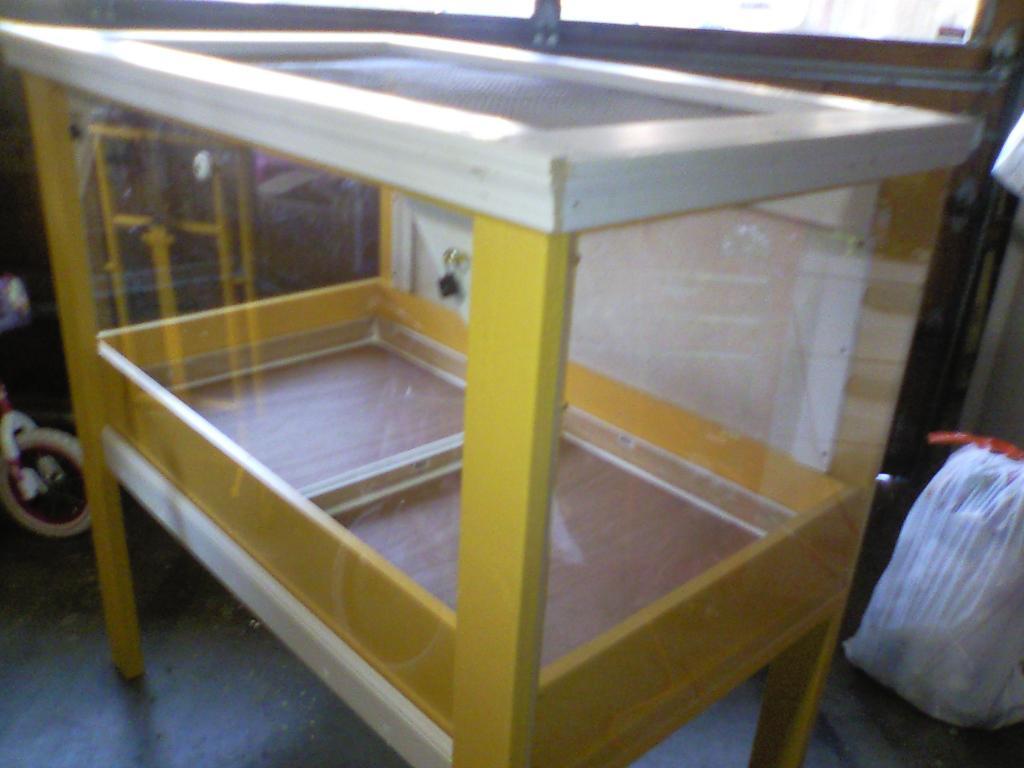 104466_brooder_with_trim_pic.jpg