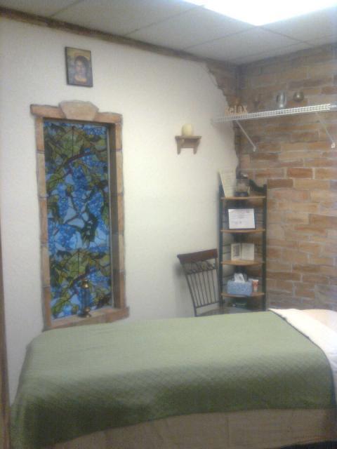 112230_massageroom_1.jpg