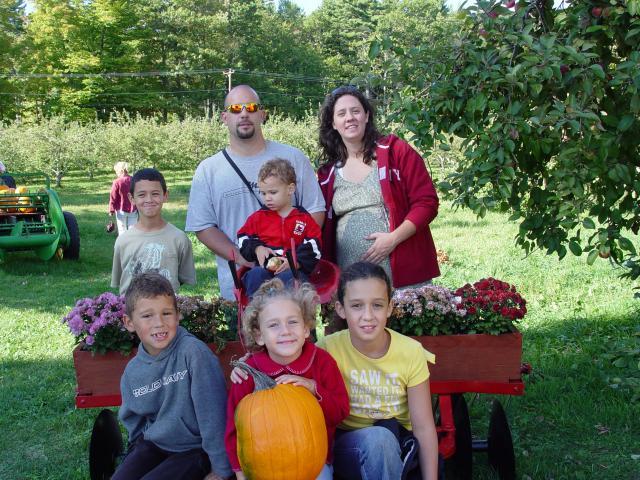 11313_busch_gardens_apple_picking_07_xmas_07_036.jpg