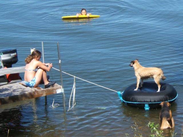 11751_hannah_sarah_flipper_danney.jpg