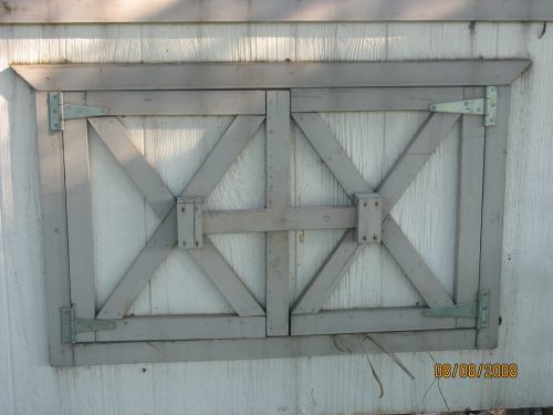 13369_sidedoors.jpg
