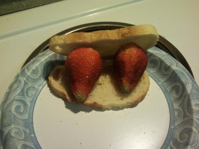 22179_strawberry_bread.jpg