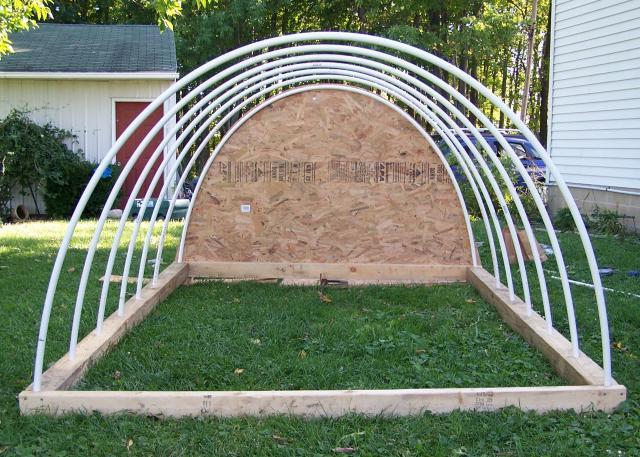 22834_003hoophouse.jpg