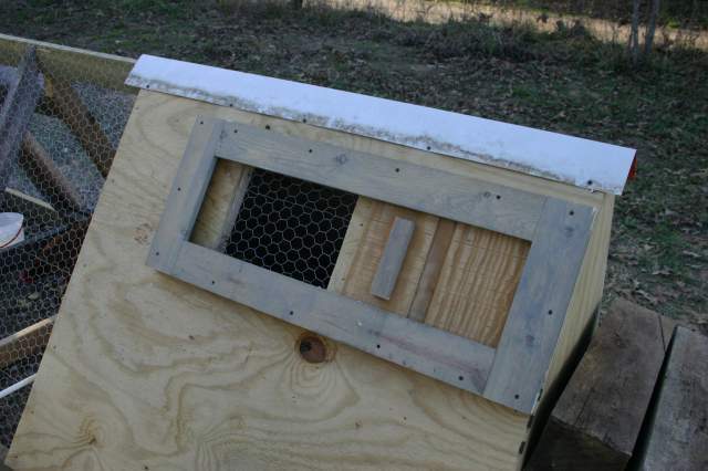 23354_finished_coop_005.jpg