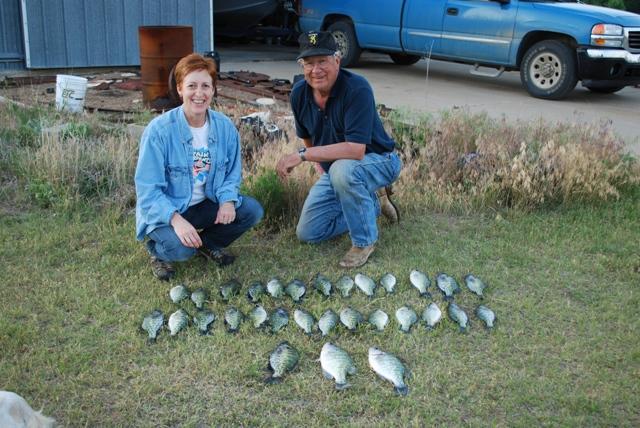 23932_me_and_dad_crappie.jpg