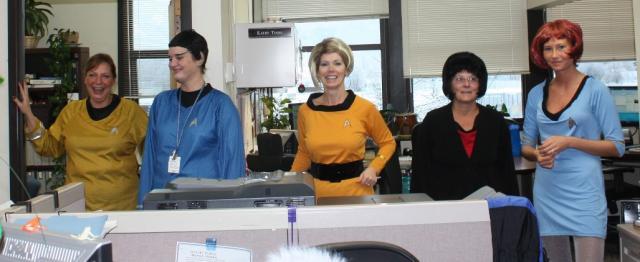 25270_clerks.jpg