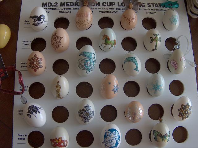 25689_decorated_eggs_in_drying_rack.jpg