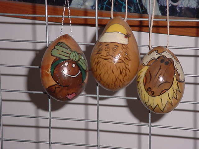 27992_egg_gourds_sm.jpg