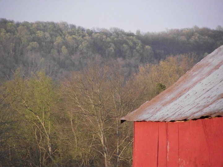 28602_hill_and_barn.jpg