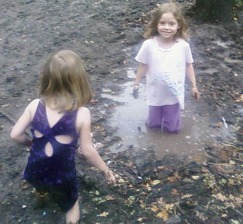 2_mud-play.jpg