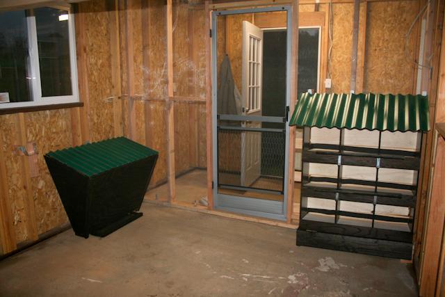 34566_crappydoor-3.jpg