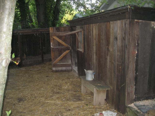 36069_chicken_house_004.jpg