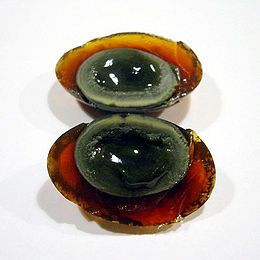 36979_260px-century_egg_sliced_open.jpg