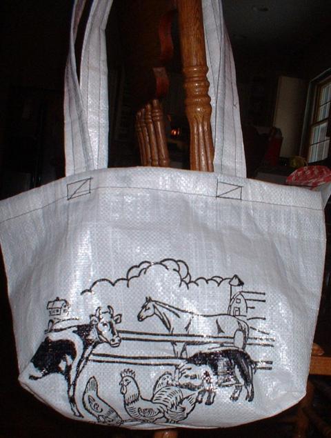 37126_feed_bag_004_2.jpg