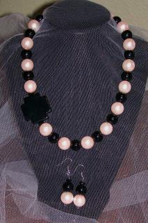 4047_soft_pink_and_black_side_cross_set.jpg