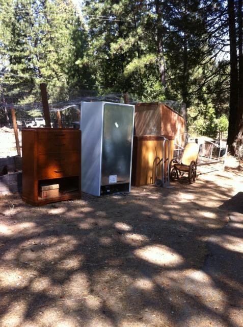 41679_somefurnitureoutside.jpg