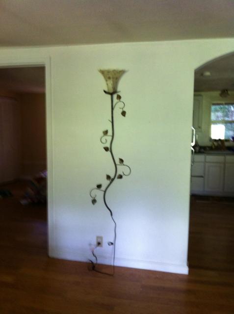41679_walllamp.jpg
