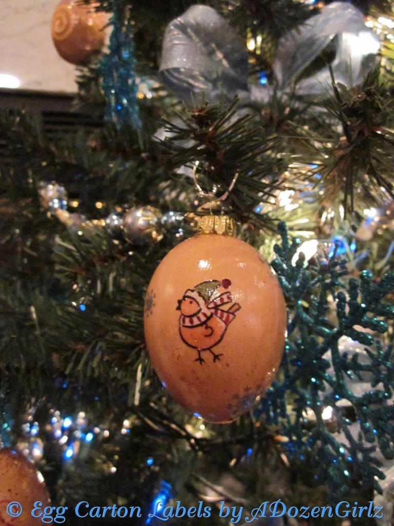 43104_christmas_egg_tree_2012_7.jpg