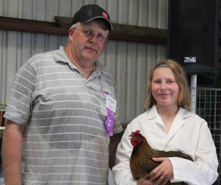 45425_2011_standard_champion-welsummer-erin_and_judge_7-20-2011-crop.jpg