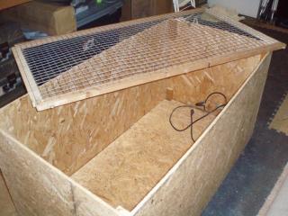 46815_brooder_03.jpg