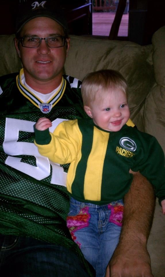 46870_addie_a_packer_fan_eye_corrected.jpg