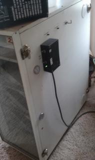 48751_incubator_right_side.jpg