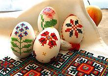 49892_220px-embroidered_eggs_by_i_forostyuk.jpg
