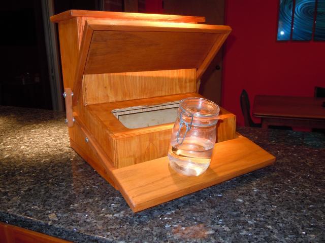 56638_openedtreadlefeeder.jpg