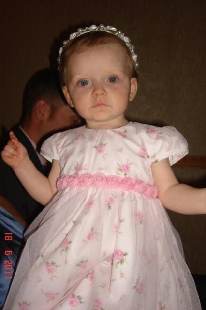 59801_jessica_in_her_pretty_frock.jpg