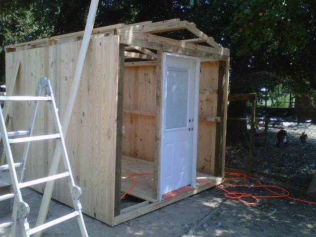 6612_feed_house.jpg