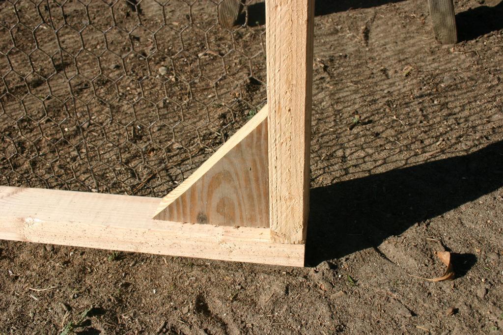 67305_panel_corner_brace.jpg