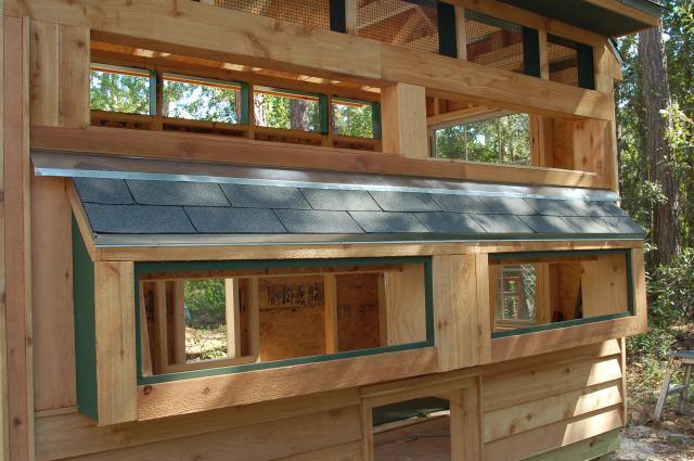 69010_bantam_coop-day_8-shingles_009.jpg