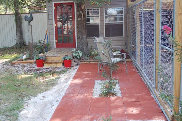 69010_patio_002.jpg