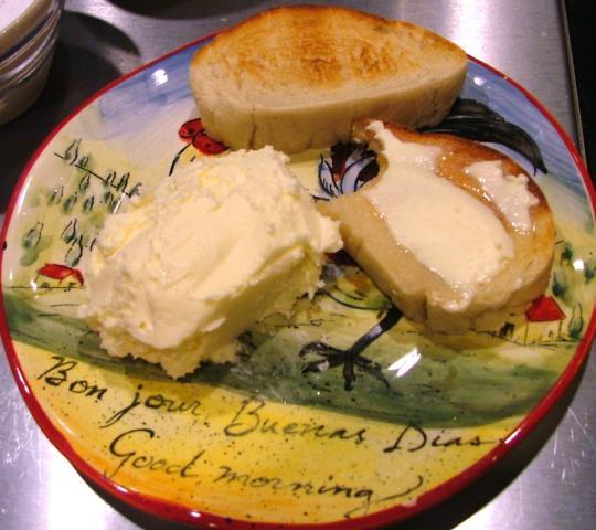 8175_homemade_butter_046.jpg