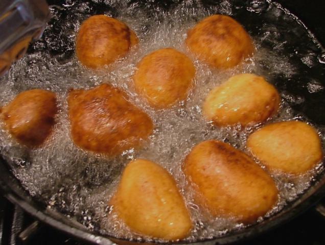 8175_ricotta_puffs_026.jpg