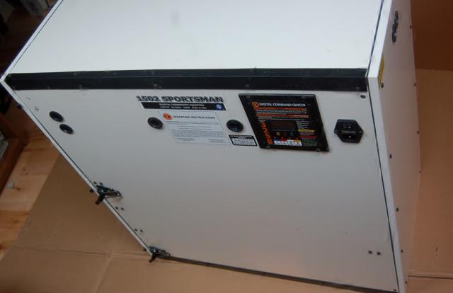 82816_chicks_and_new_incubator_003.jpg