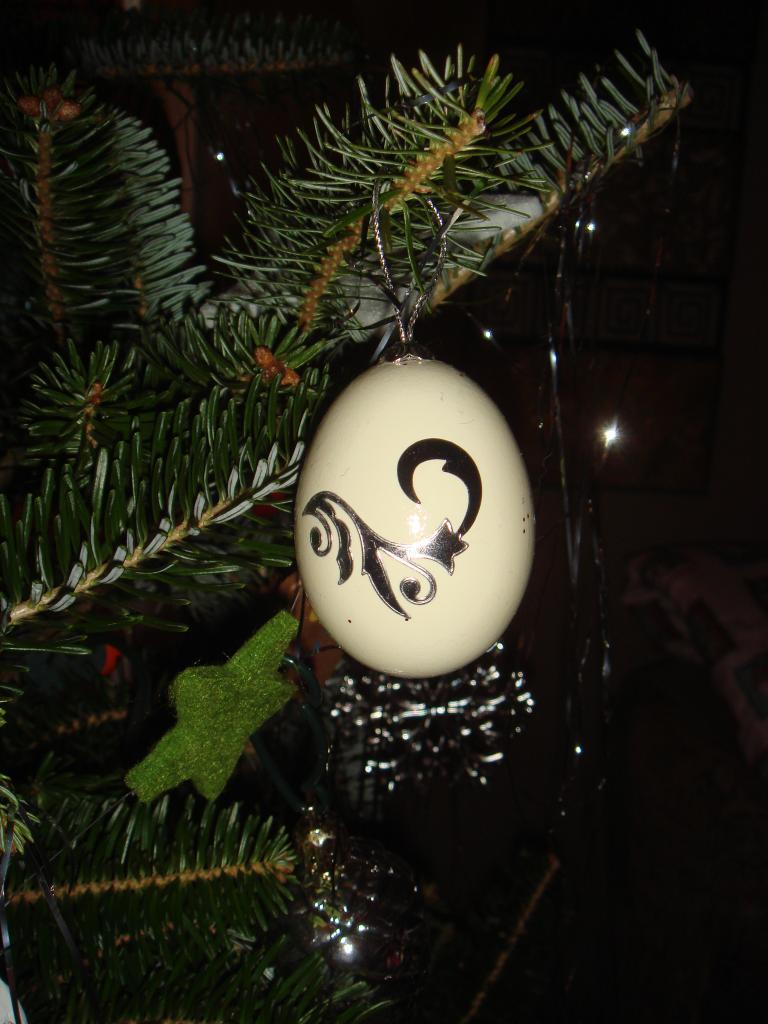 84109_ornament_1.jpg