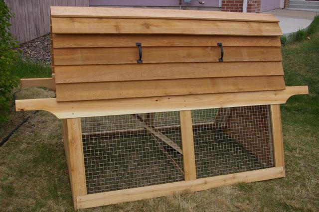 85328_cedar_coop_full_side_view_1.jpg