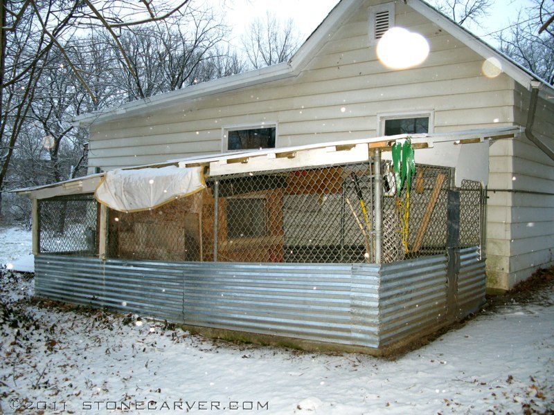 86534_chicken-coop-snow.jpg