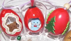 86697_egg_bear_carve_chick_tree.jpg
