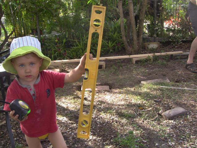 91980_little_helper.jpg
