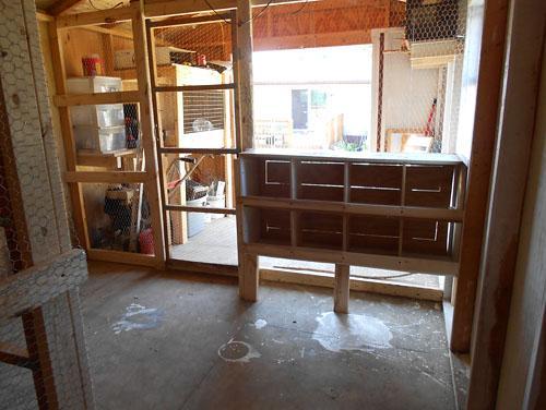 93065_chickenarea.jpg