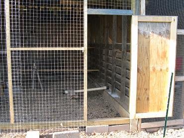 9332_kennel_fence_coop.jpg