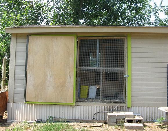 9332_north_side_of_shed.jpg