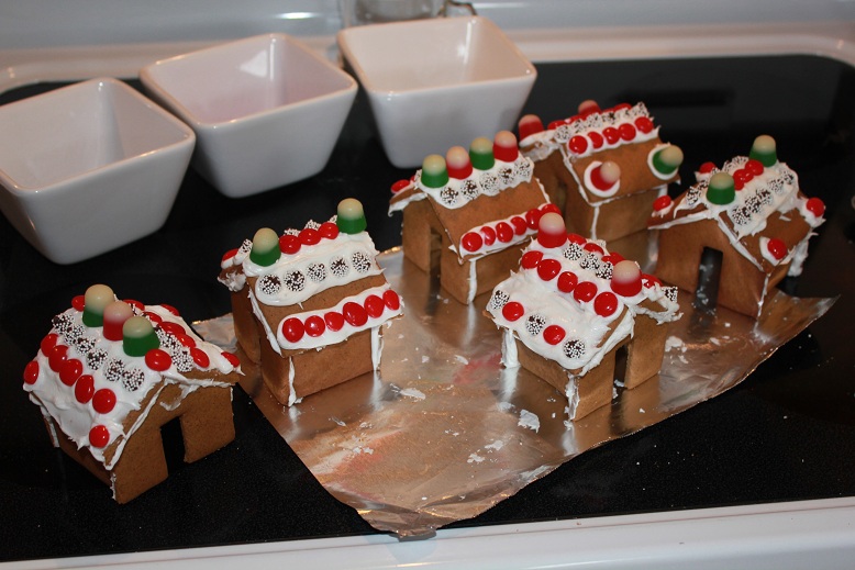 2012 mini gingerbread houses