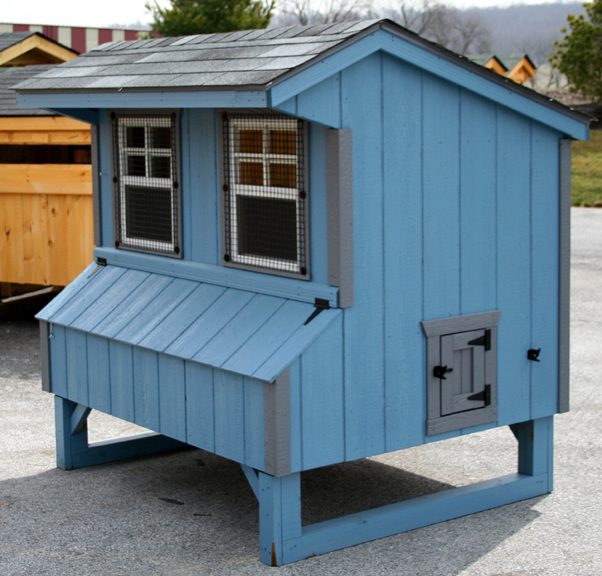 5 x 6 Chicken Coop with Painted LP SmartSide
